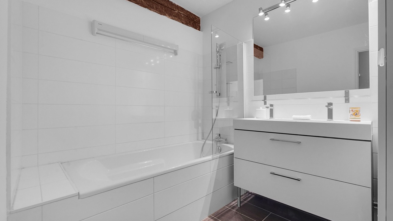 Photo of Bathroom in Saint - Aubin - Dupuy