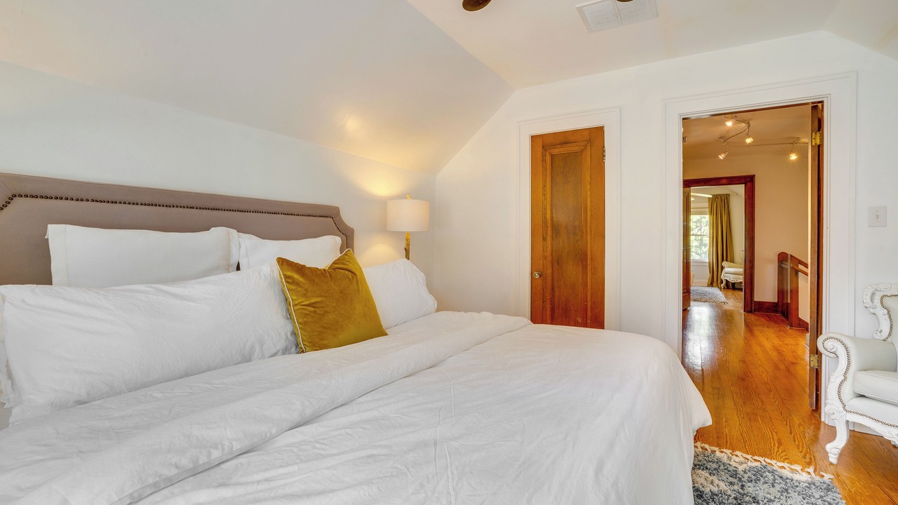 Photo of Bedroom in Crescent Hill