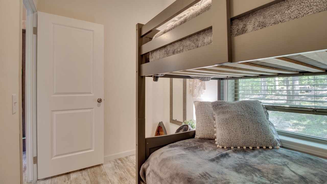 Photo of Bedroom in Oakland