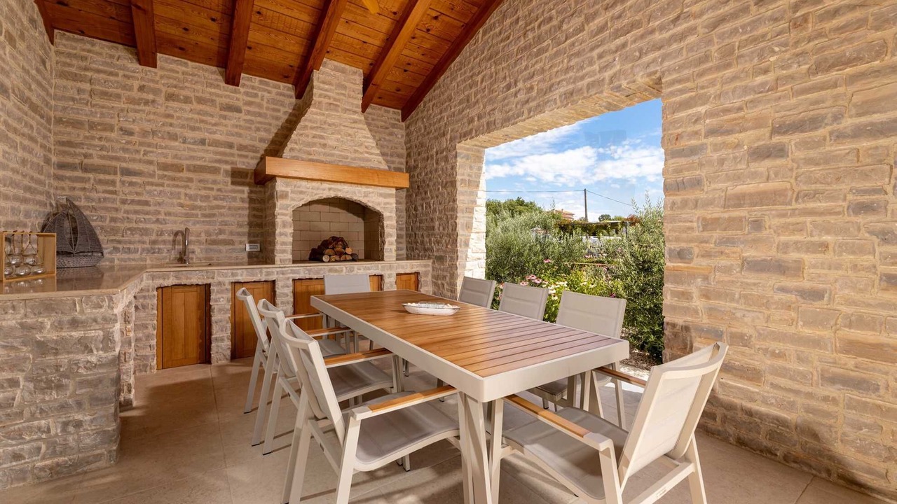 Photo of Outdoor in Brzac