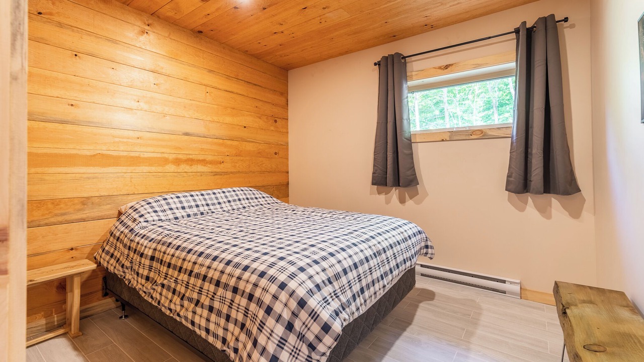 Photo of Bedroom in Saint-Leonard-de-Portneuf