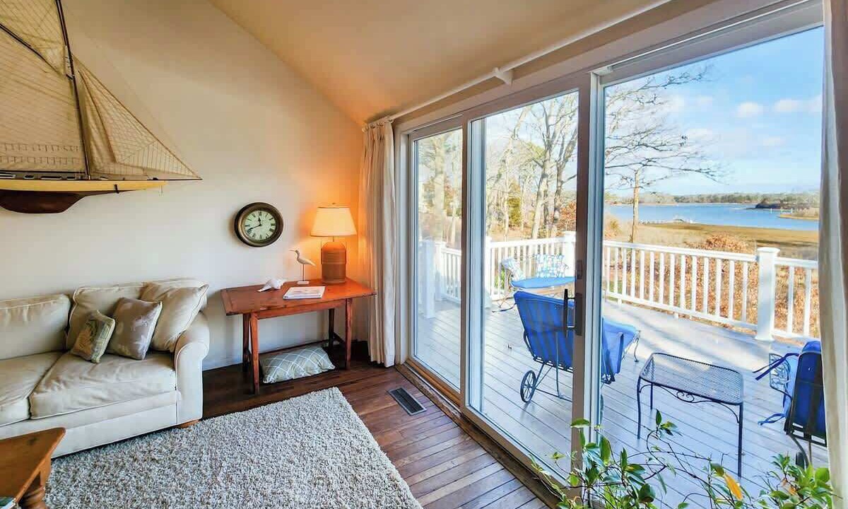 Photo of Livingroom in Summersea