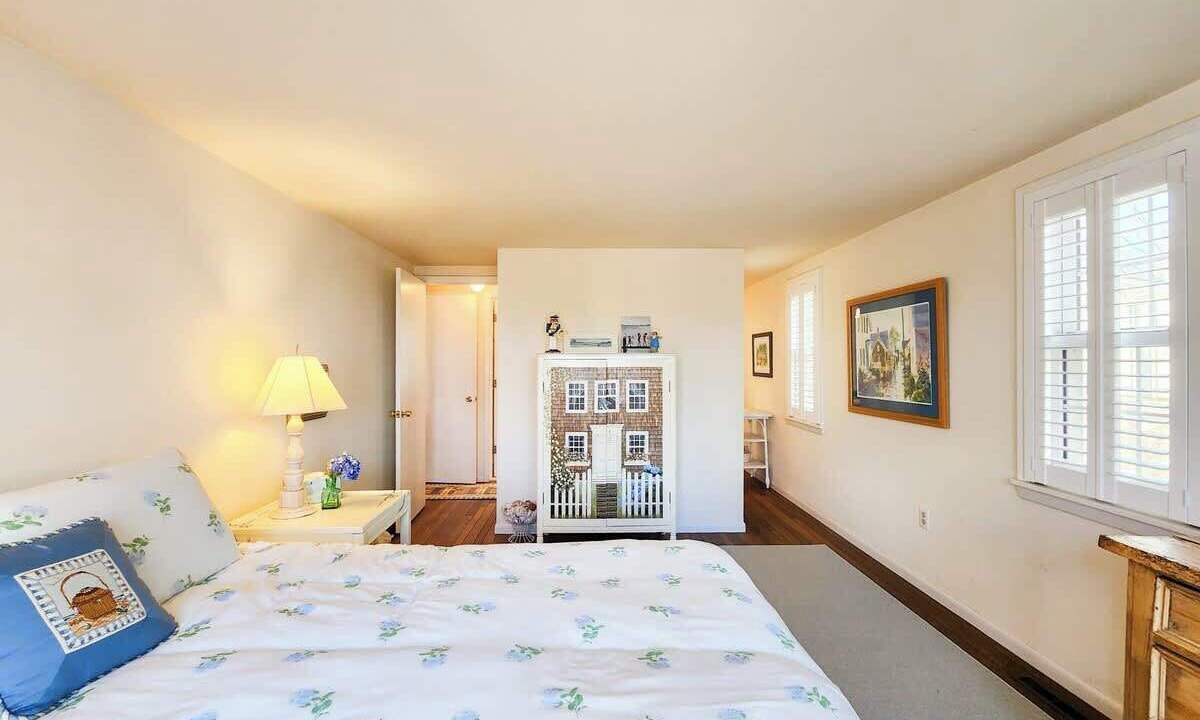 Photo of Bedroom in Summersea