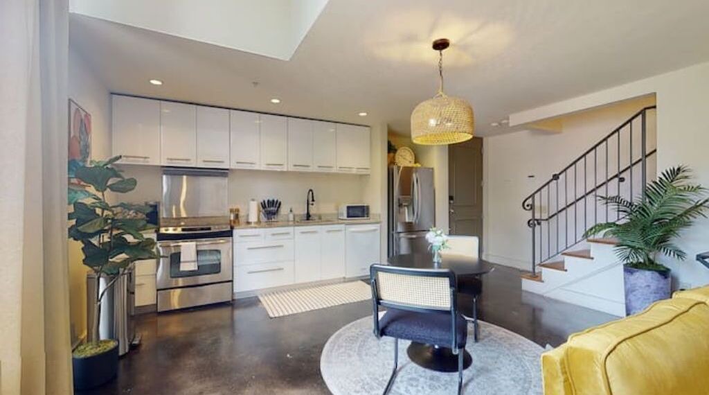 Photo of Livingroom in Montgomery