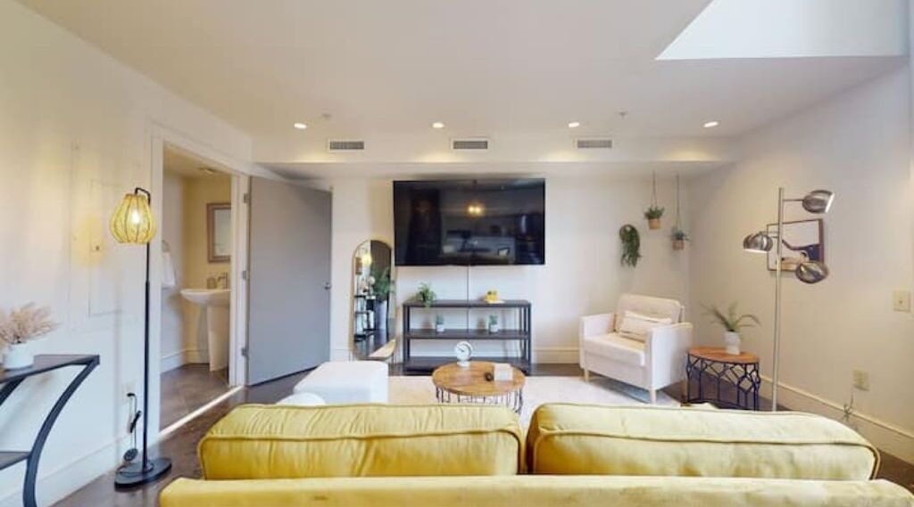 Photo of Livingroom in Montgomery