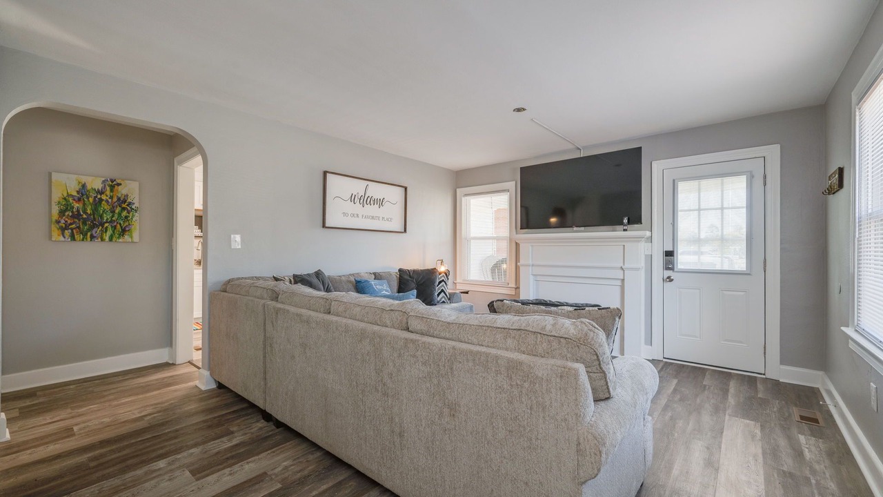 Photo of Livingroom in Poquoson