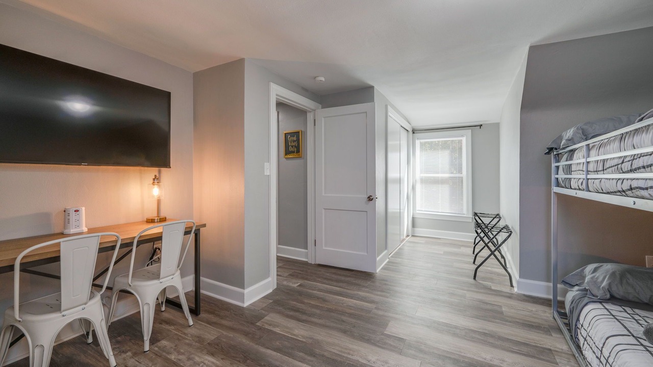 Photo of Bedroom in Poquoson