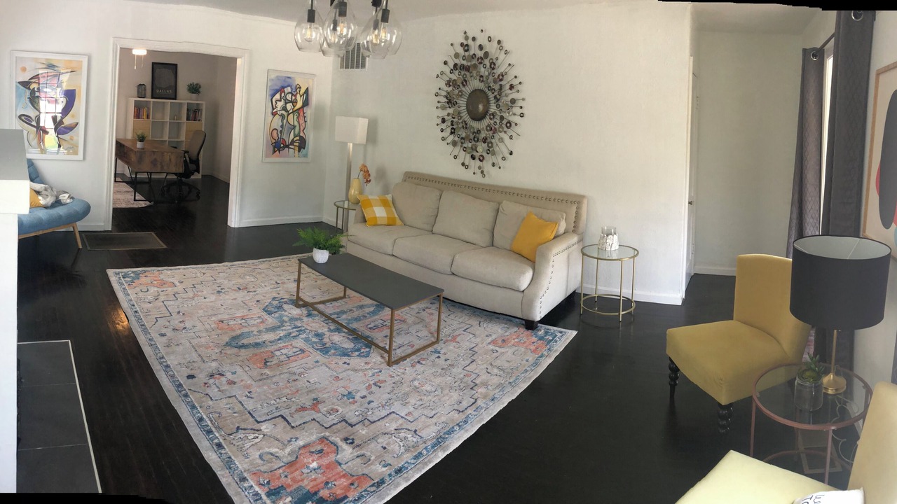 Photo of Livingroom in Park Cities