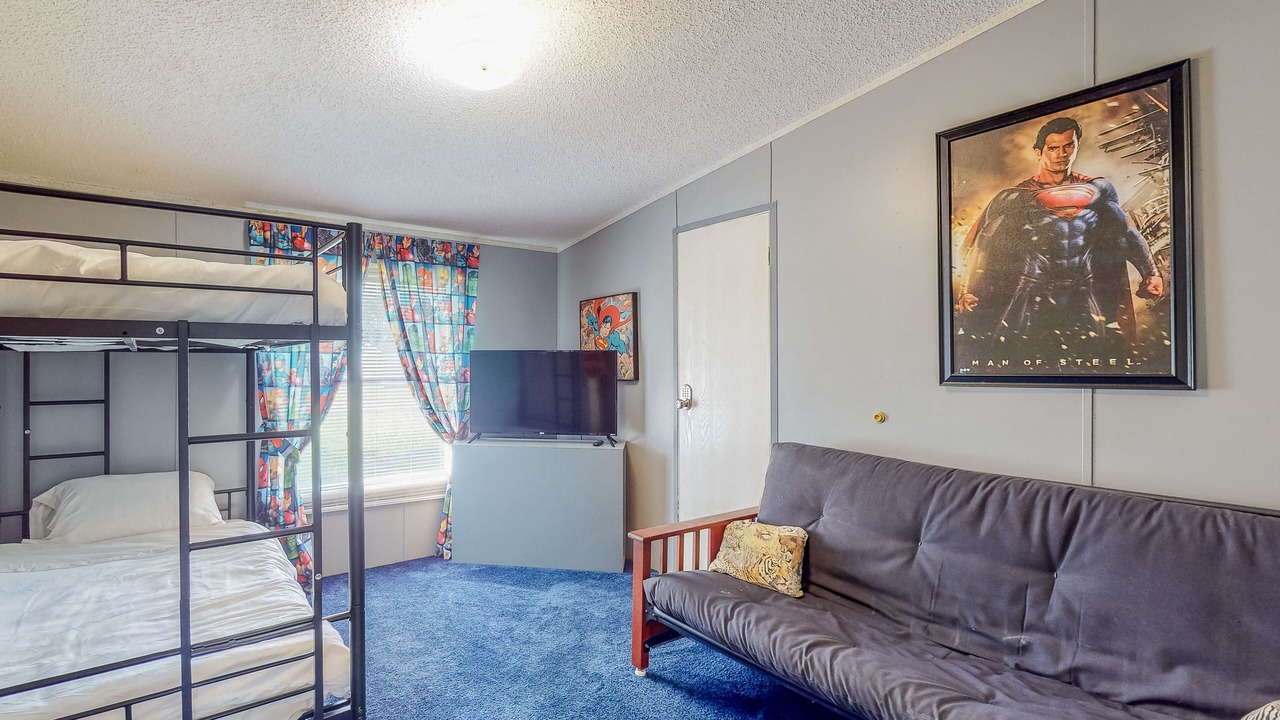 Photo of Bedroom in Alvin