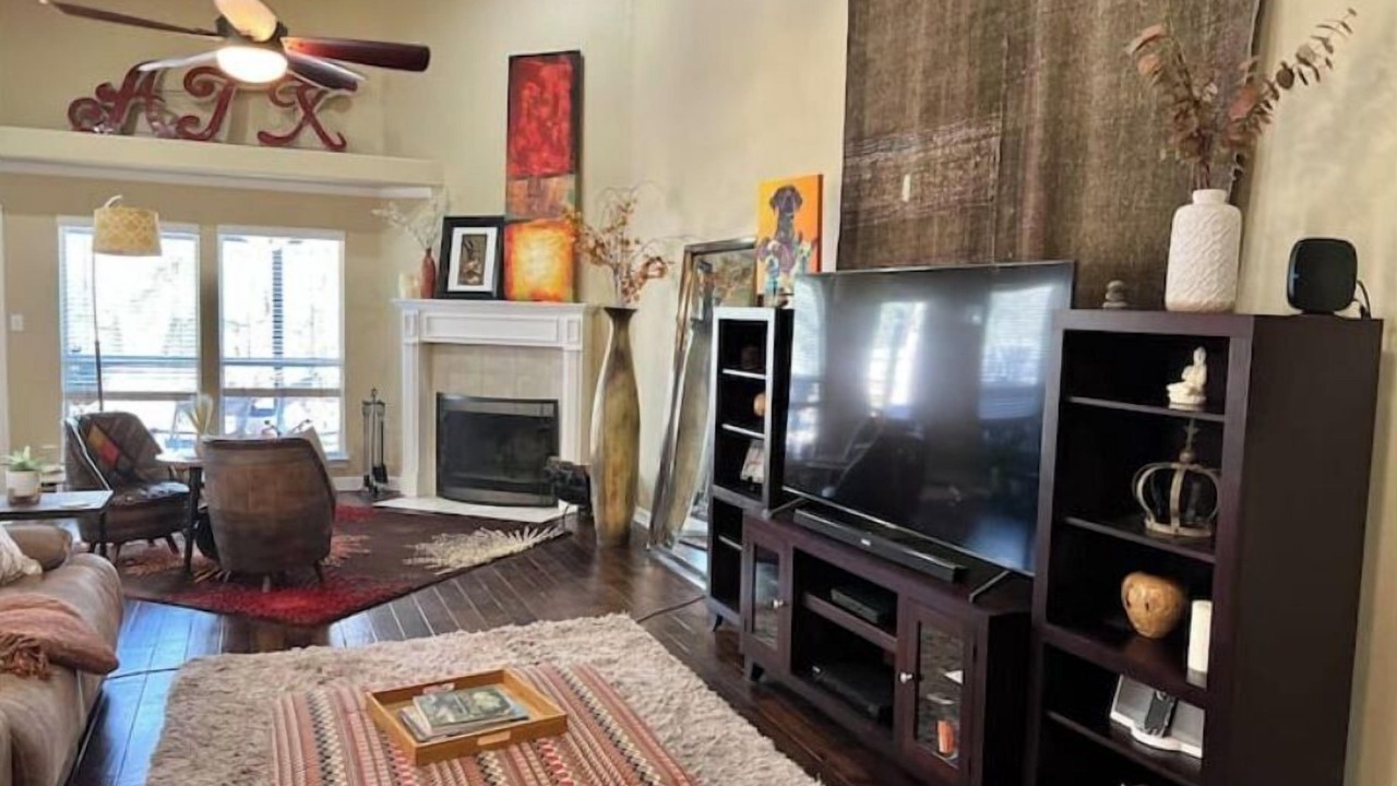 Photo of Livingroom in San Leanna Park