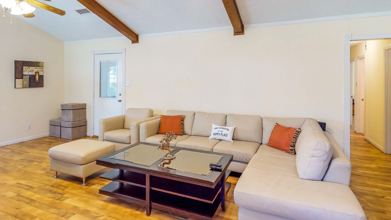 Photo of Livingroom in Cape Royale