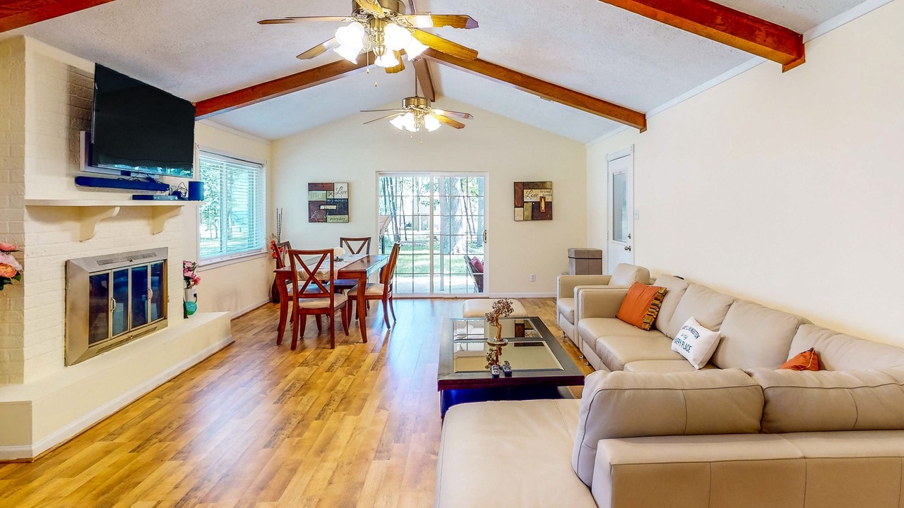 Photo of Livingroom in Cape Royale