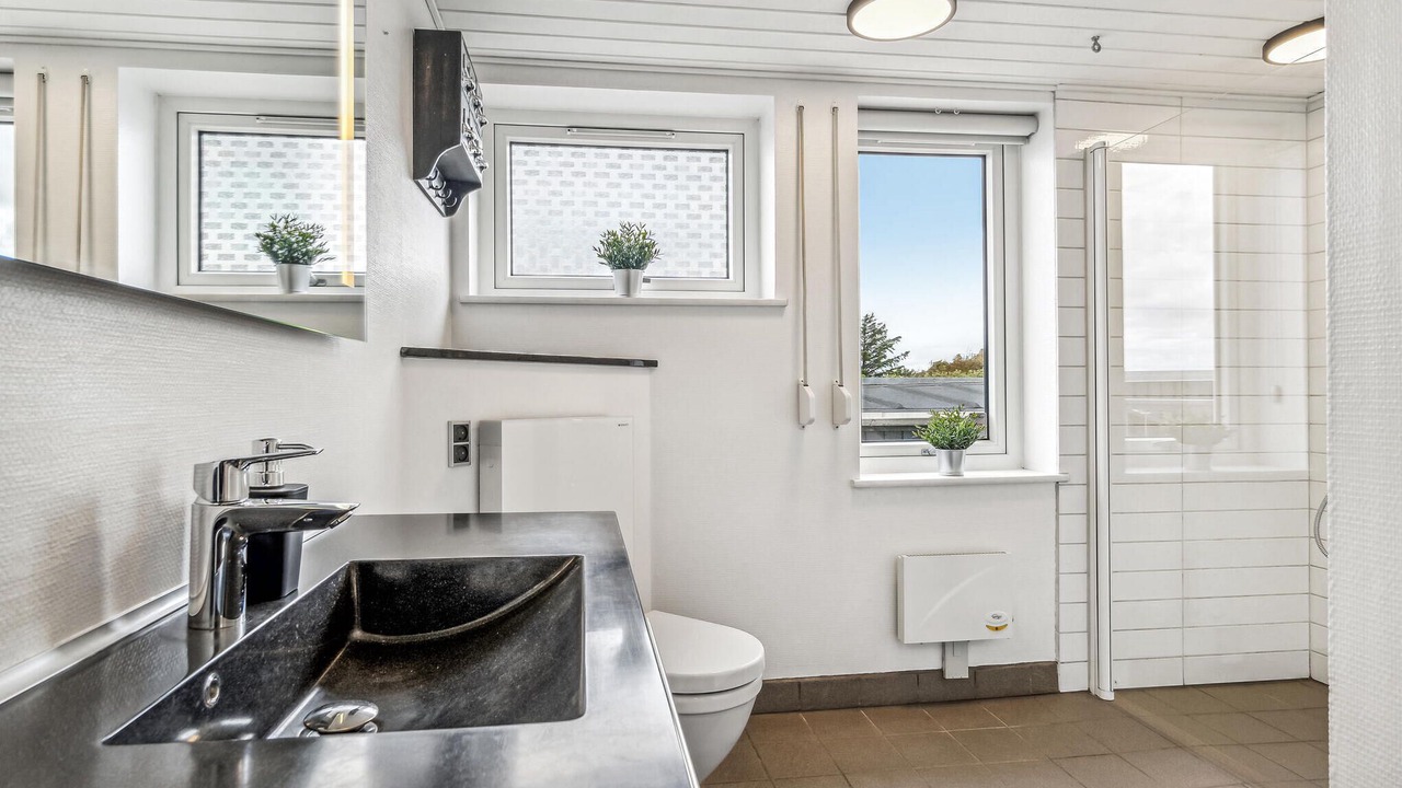 Photo of Bathroom in Sjaelborg