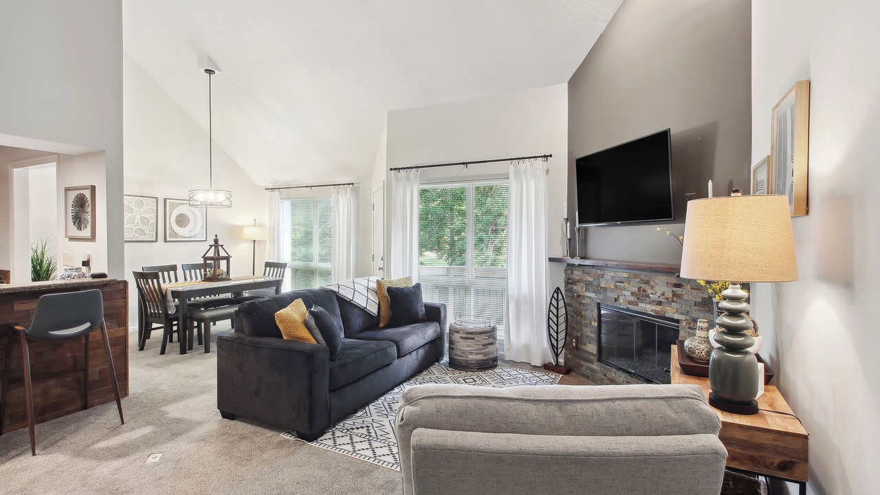Photo of Livingroom in Overland Park