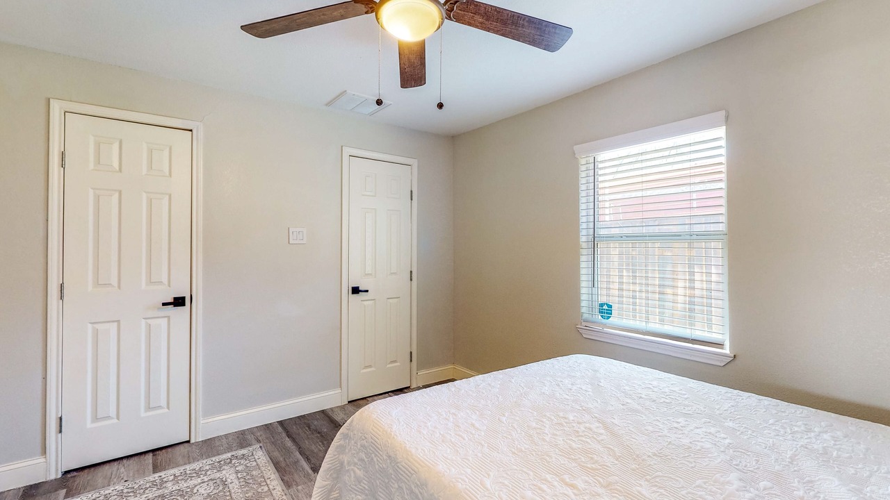 Photo of Bedroom in Quinlan