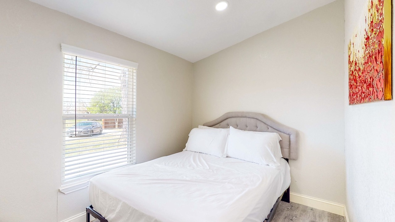 Photo of Bedroom in Quinlan