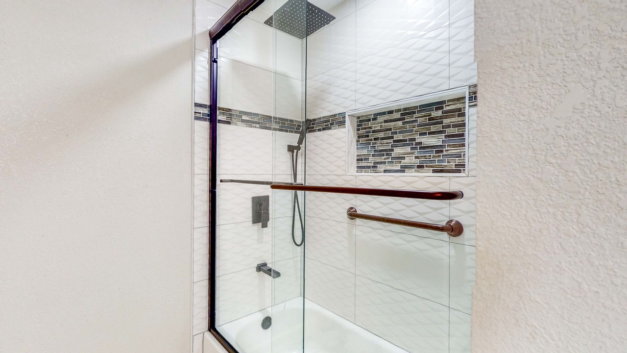 Photo of Bathroom in Quinlan