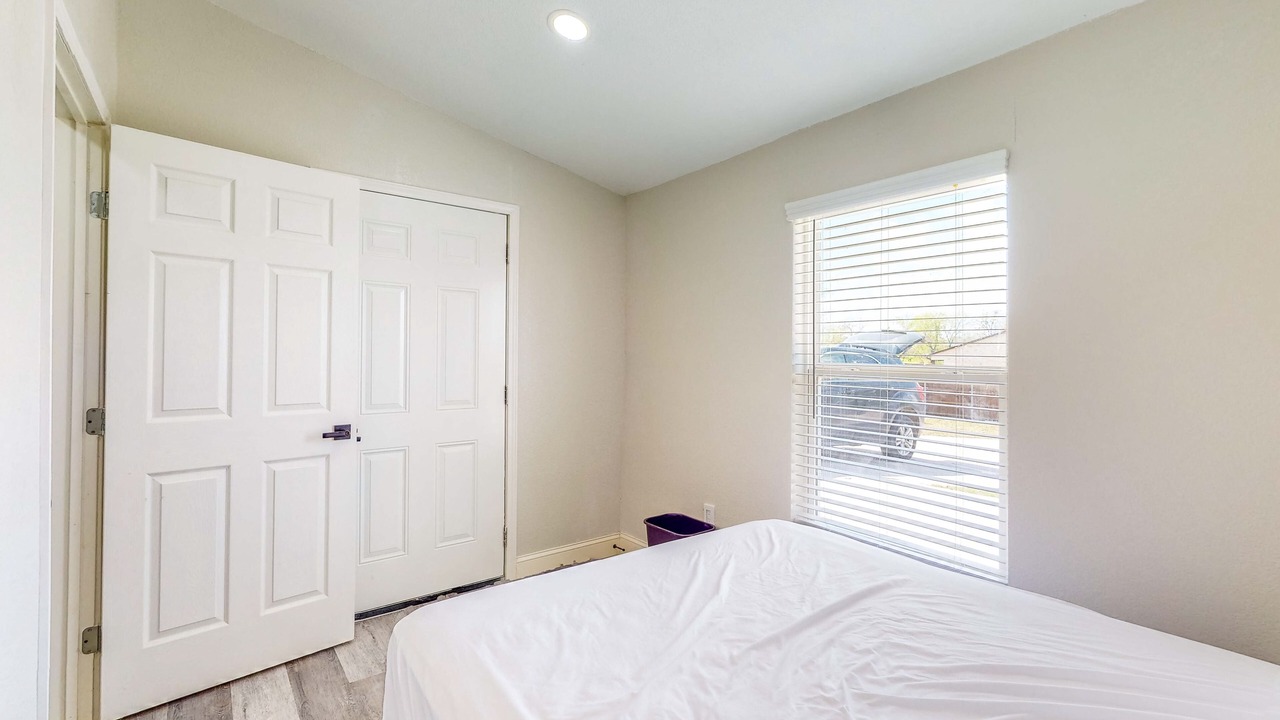 Photo of Bedroom in Quinlan