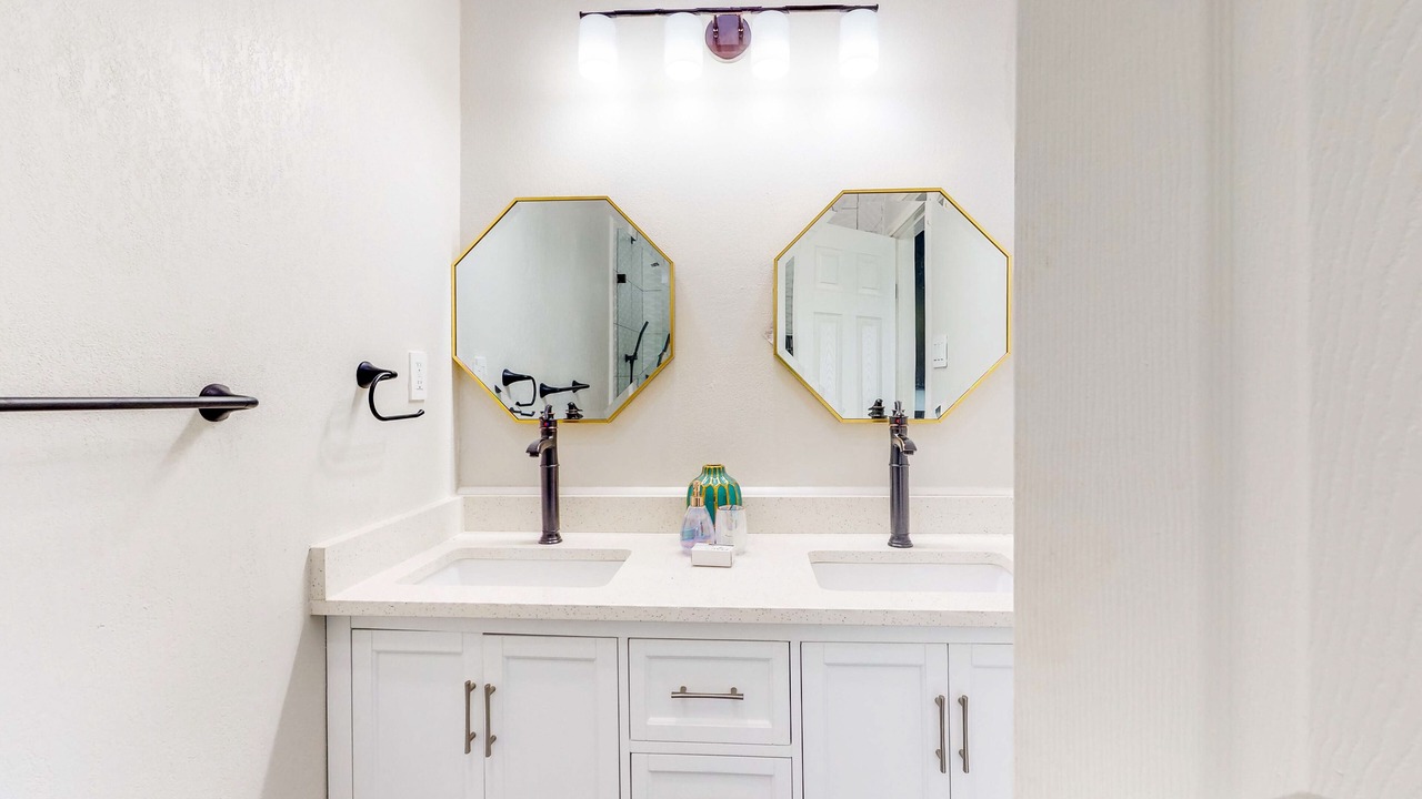 Photo of Bathroom in Quinlan
