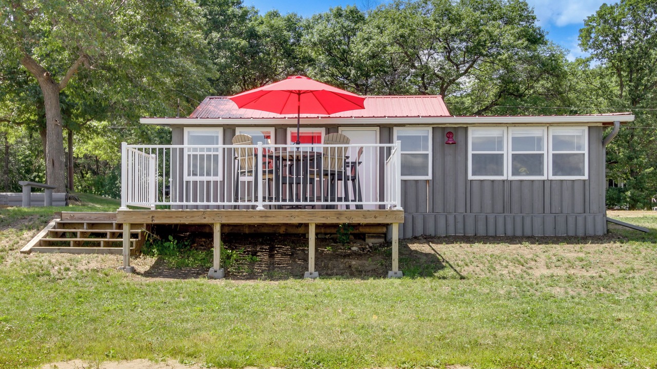 Photo of Outdoor in Motley