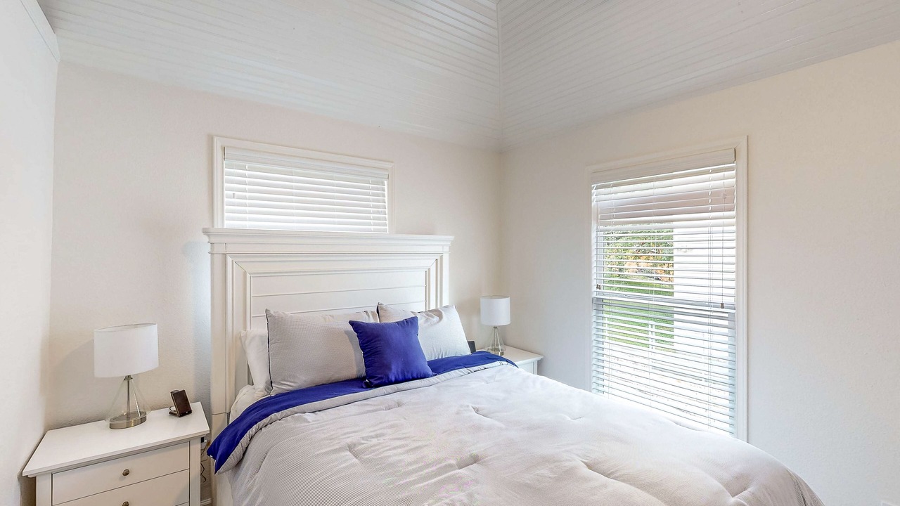 Photo of Bedroom in Pointblank