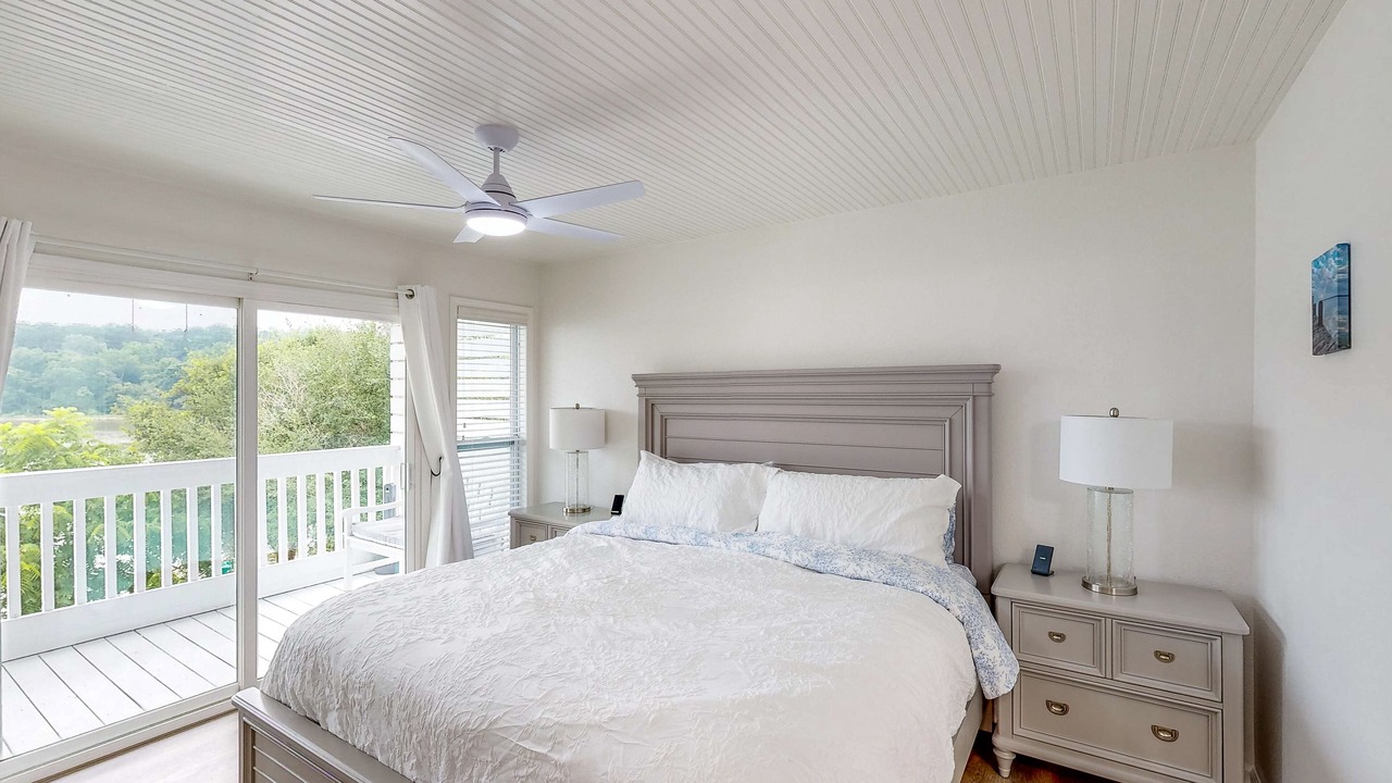 Photo of Bedroom in Pointblank