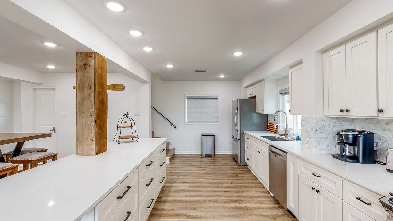 Photo of Kitchen in Pointblank