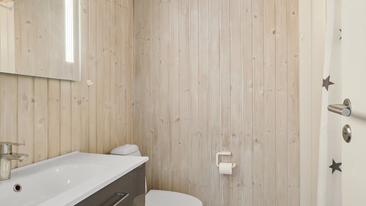 Photo of Bathroom in Lonstrup