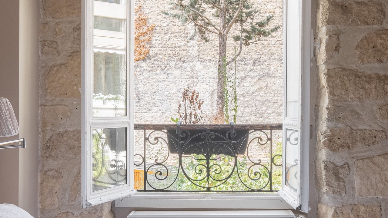 Photo of Bedroom in Prince–Marmottan