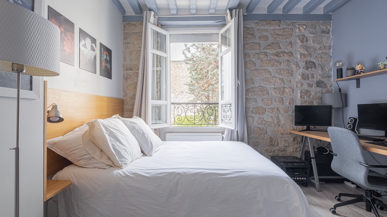 Photo of Bedroom in Prince–Marmottan
