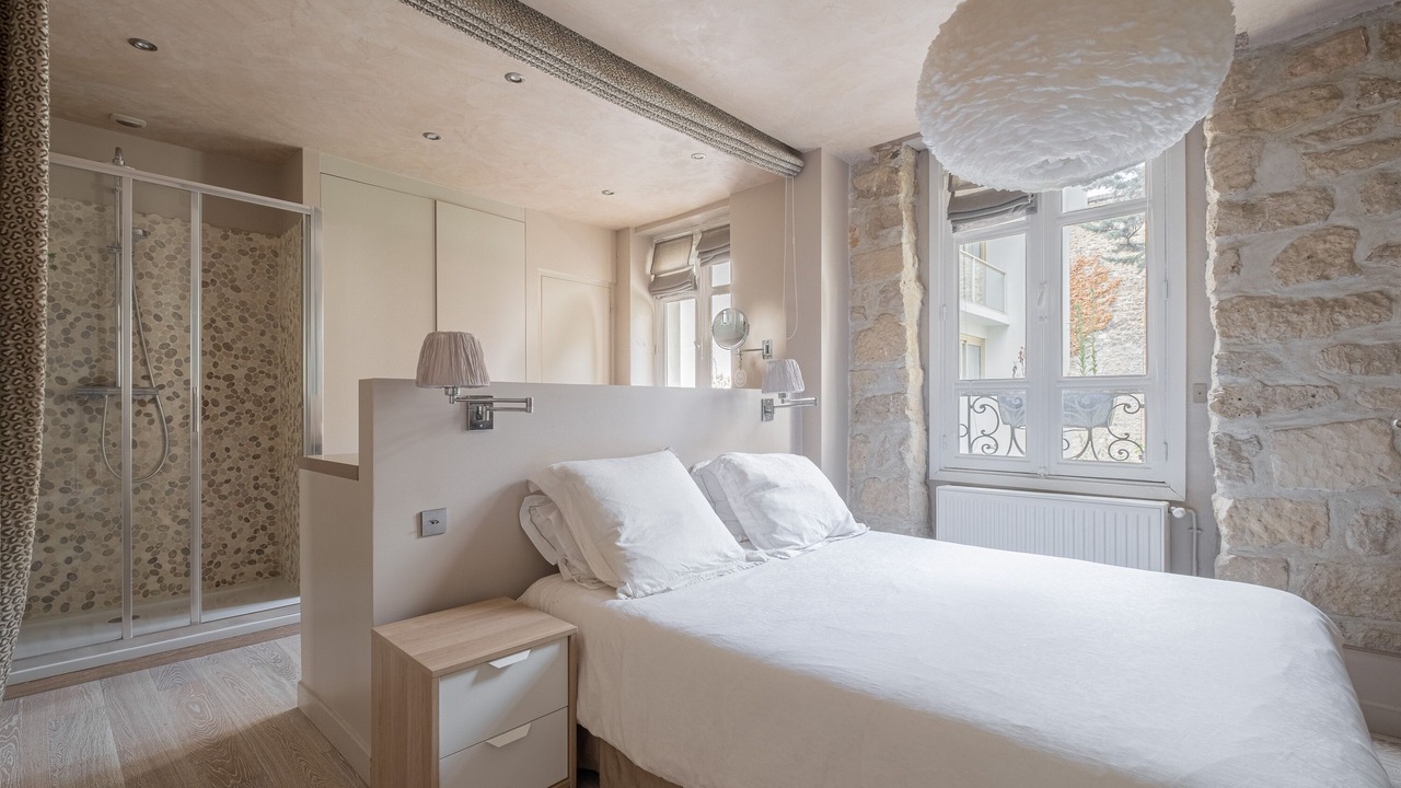 Photo of Bedroom in Prince–Marmottan