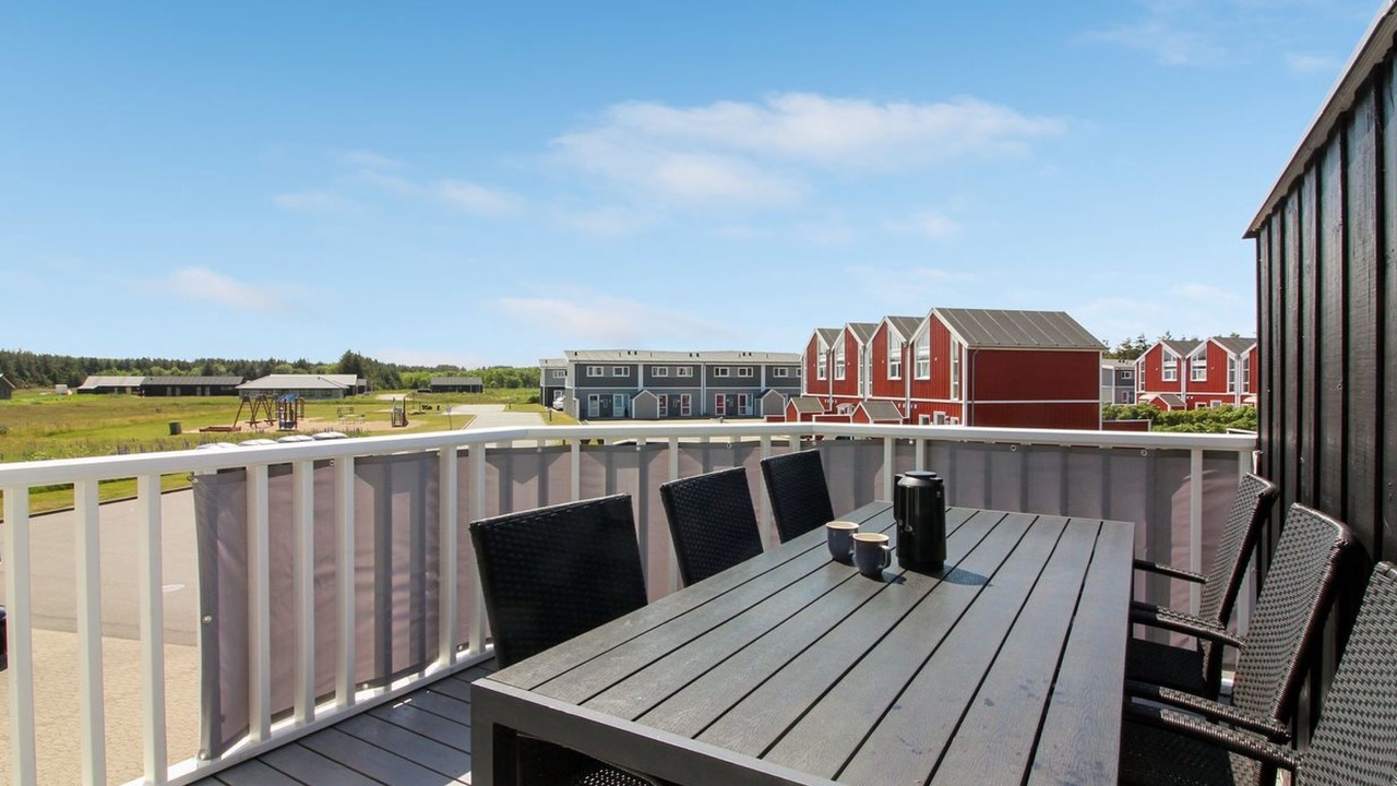 Photo of Others in Lokken