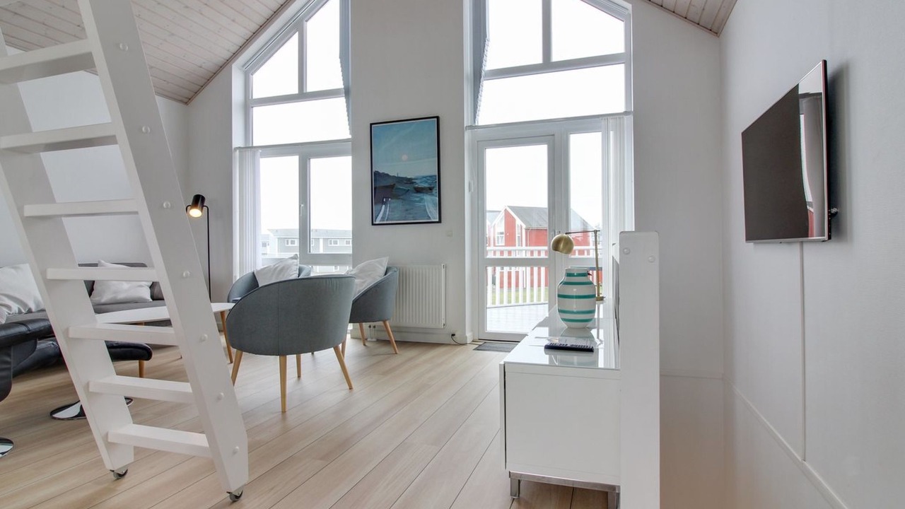 Photo of Others in Lokken