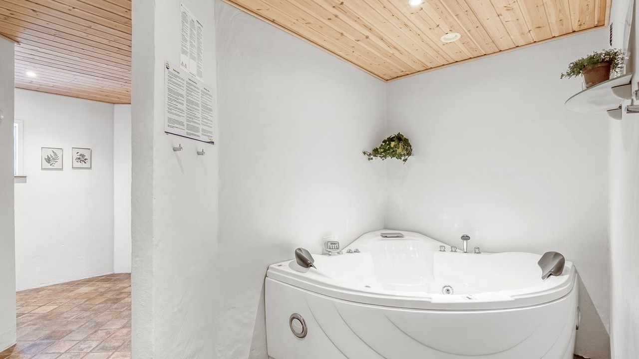 Photo of Bathroom in Remmer Strand
