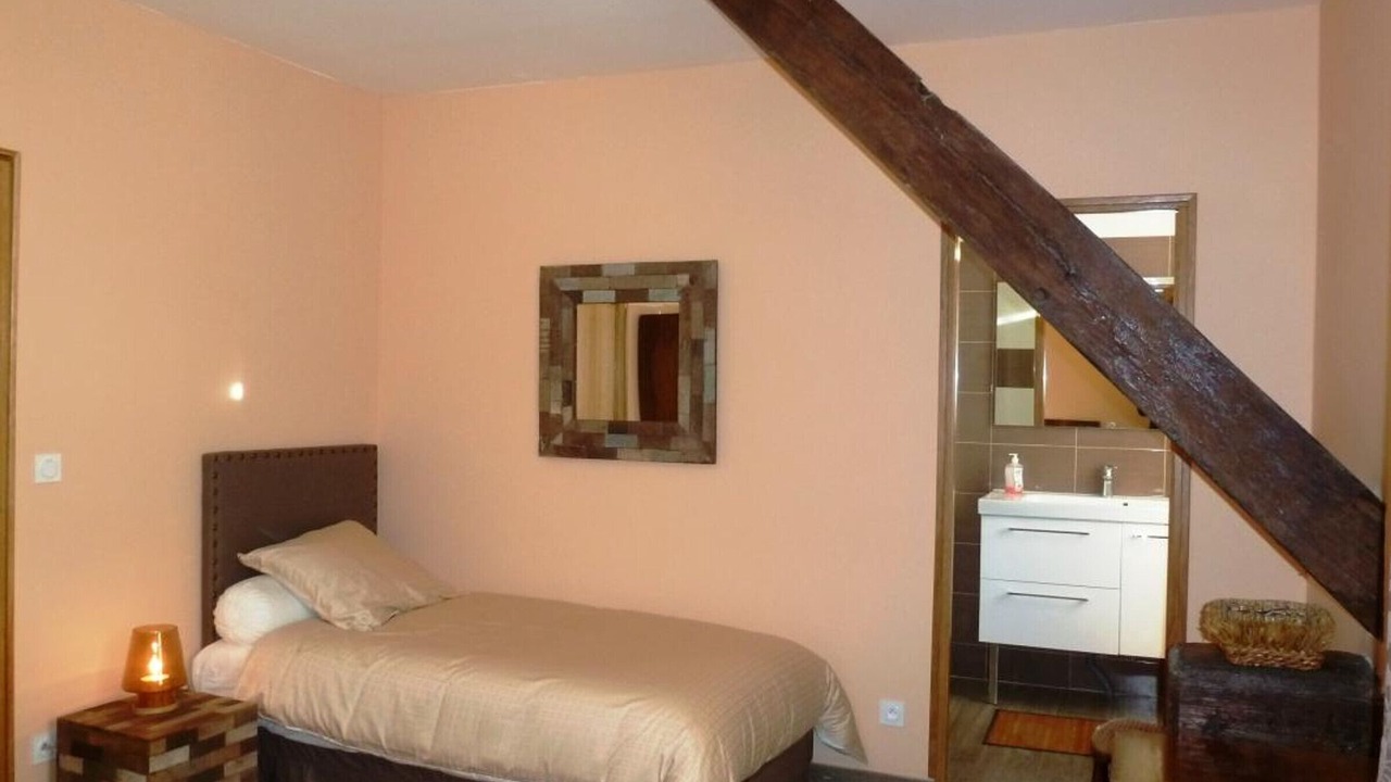 Photo of Bedroom in Mareil-le-Guyon