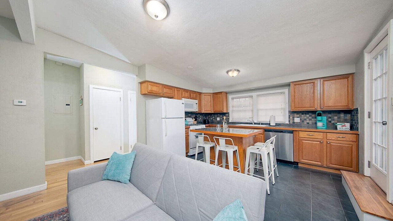 Photo of Livingroom in Marblehead