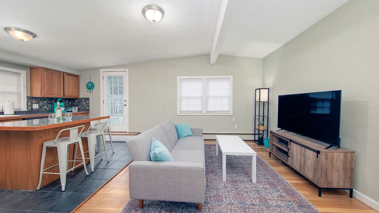 Photo of Livingroom in Marblehead