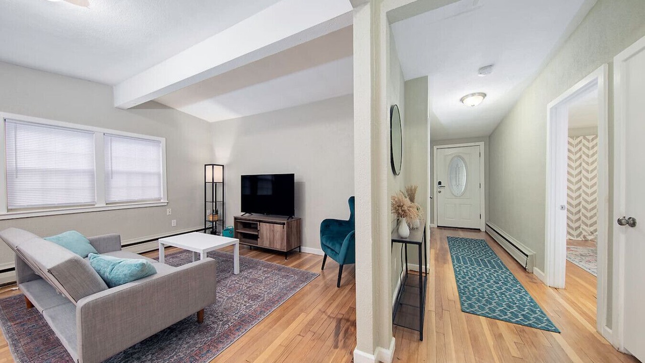 Photo of Livingroom in Marblehead