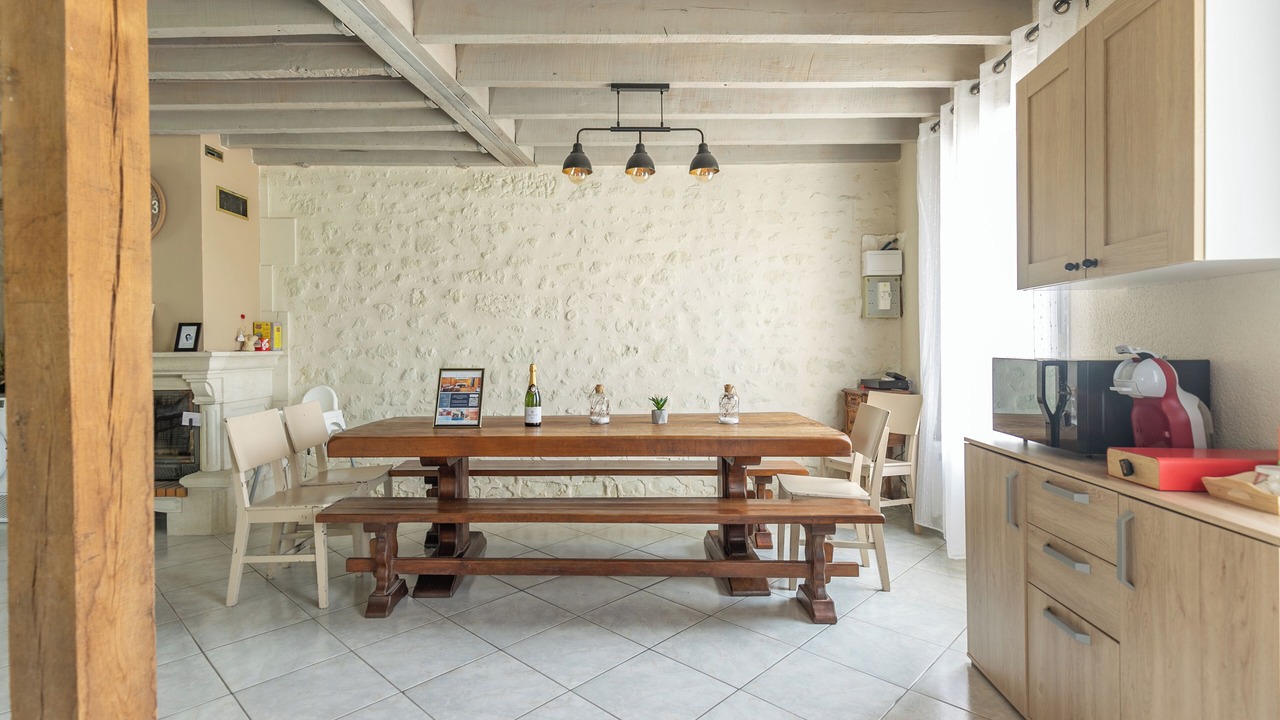 Photo of Others in Thesee