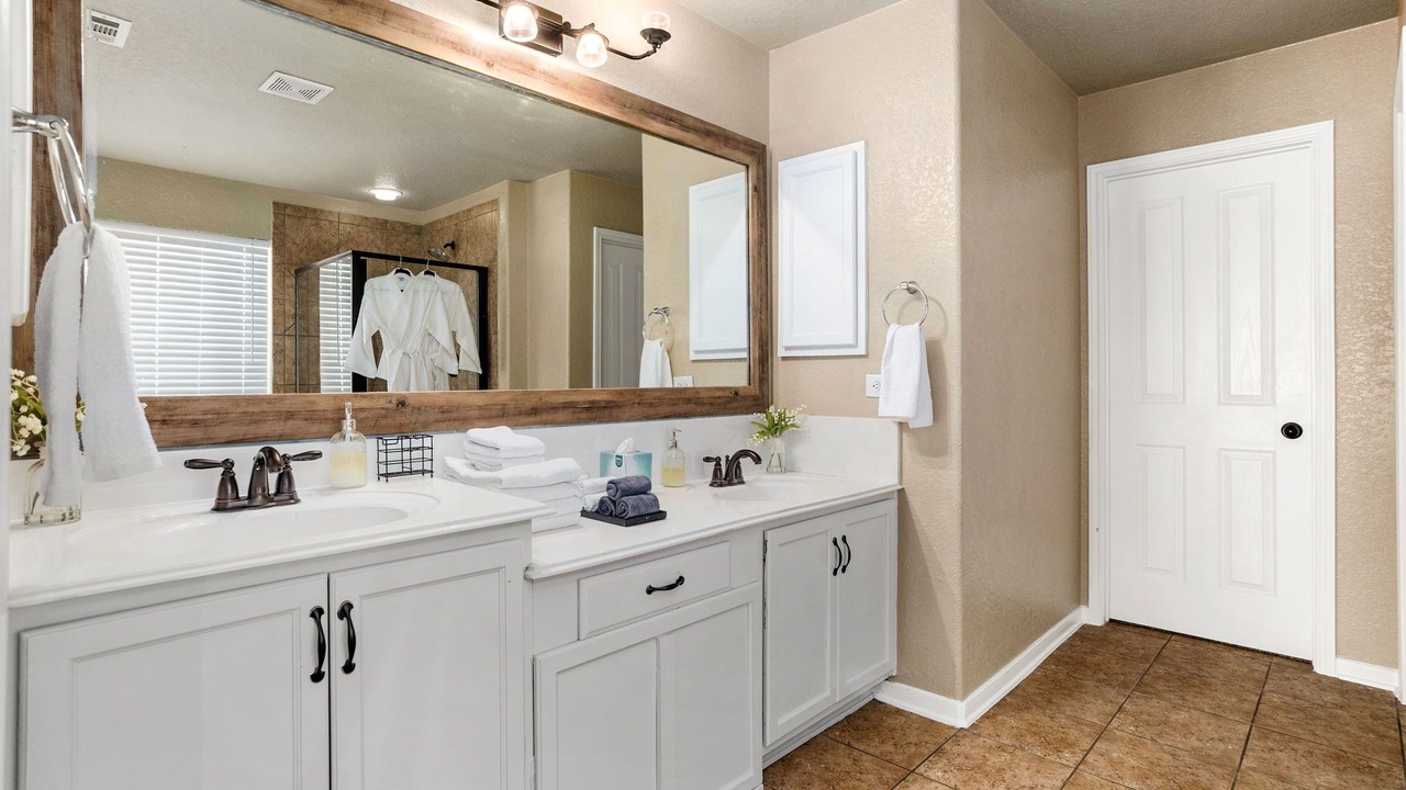 Photo of Bathroom in Cibolo