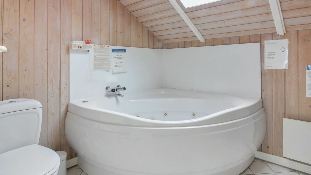 Photo of Bathroom in Hjarbæk