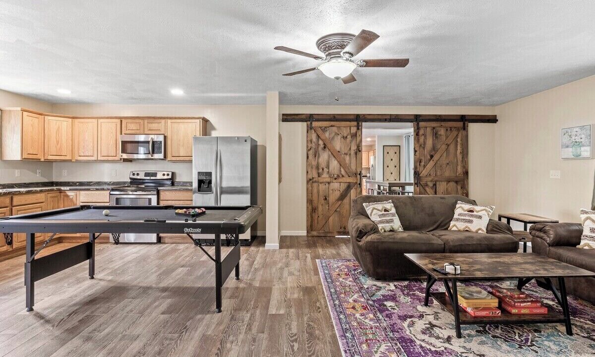 Photo of Others in Lansing