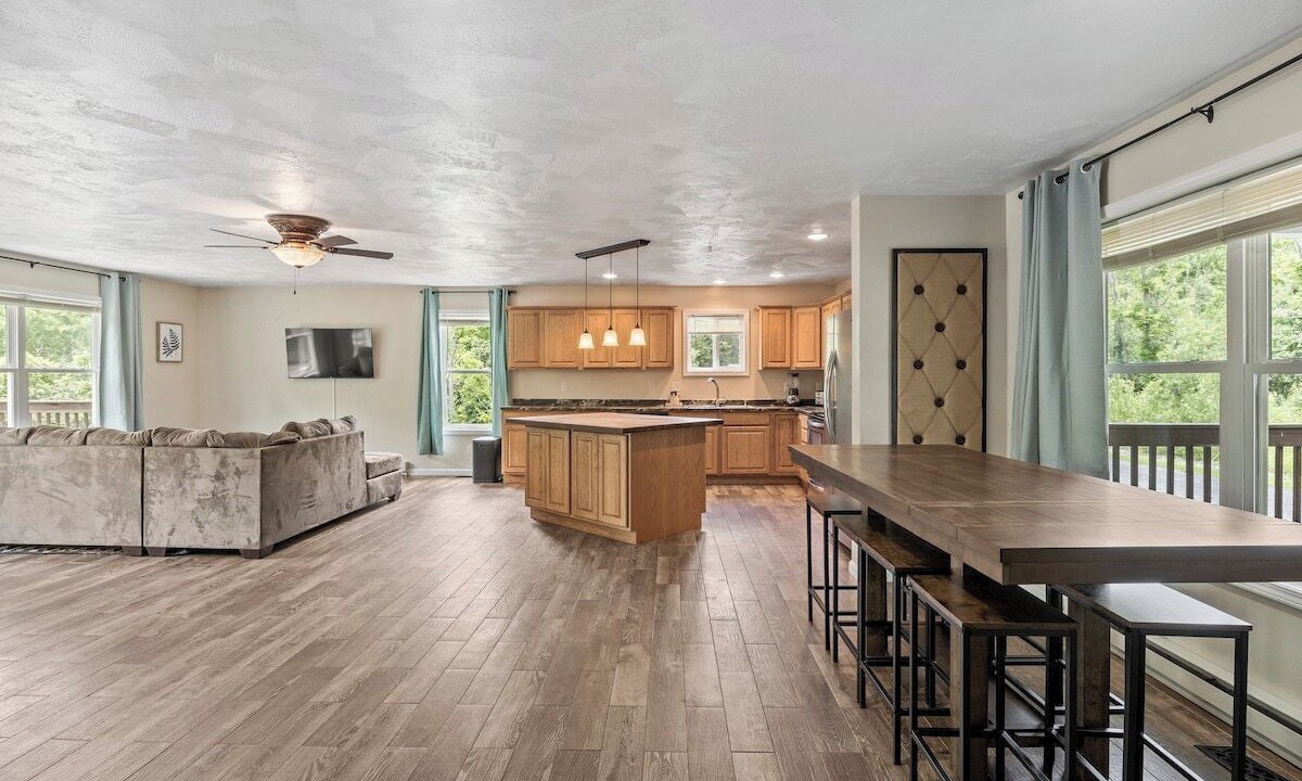 Photo of Others in Lansing