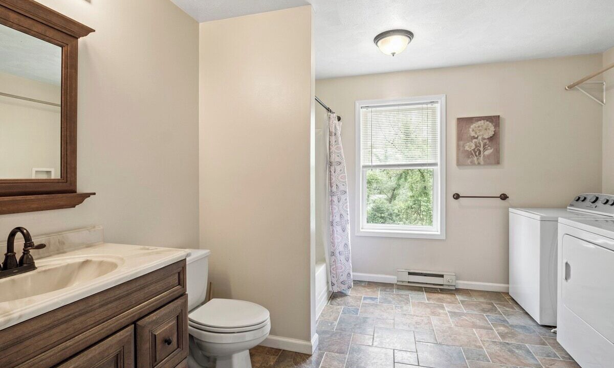 Photo of Bathroom in Lansing