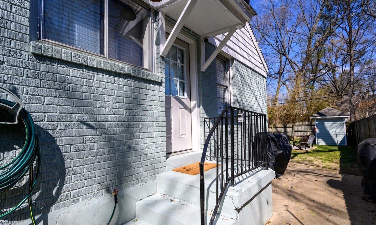 Photo of Others in University District