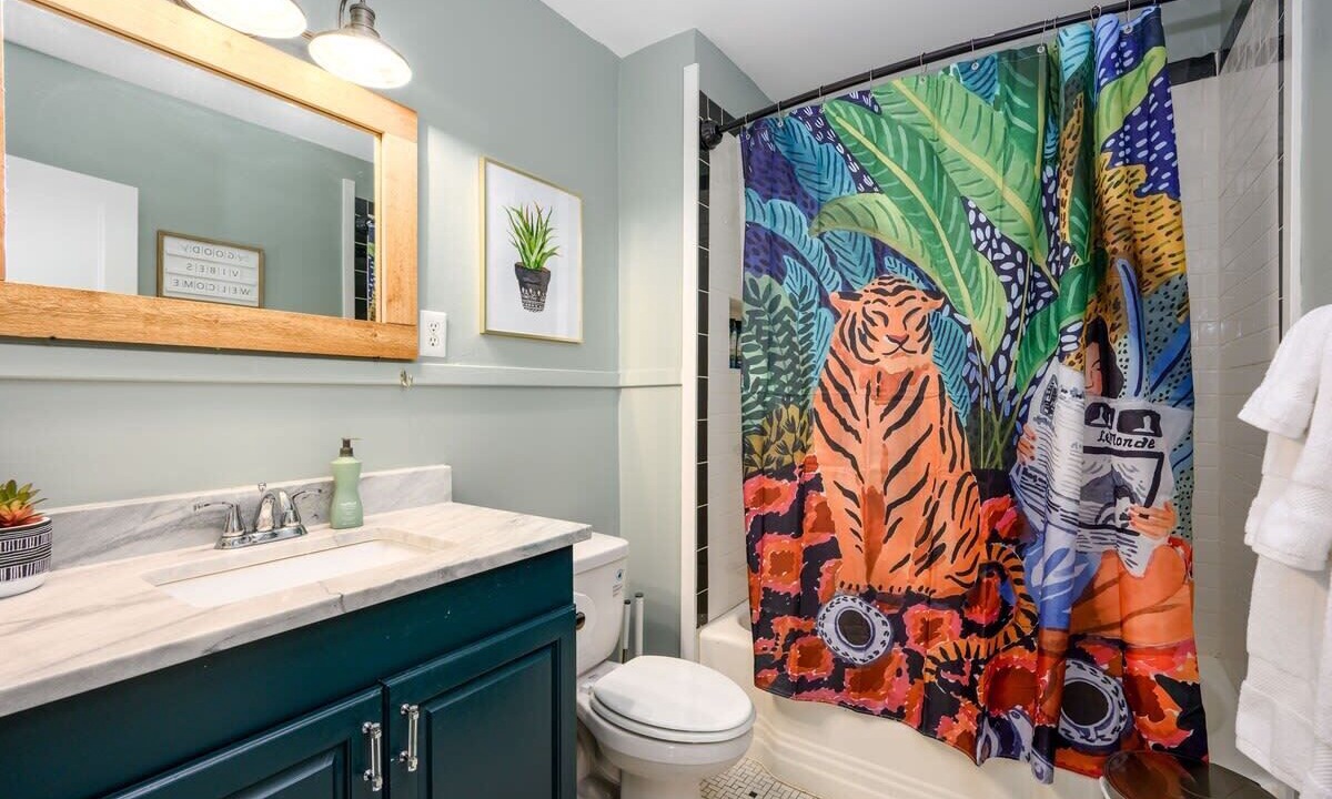 Photo of Bathroom in University District