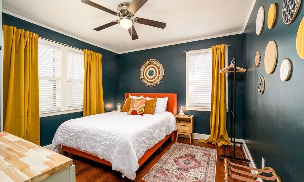 Photo of Others in University District