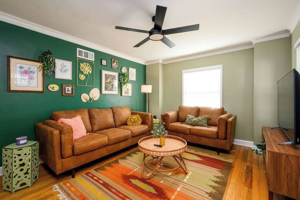 Photo of Livingroom in East Memphis