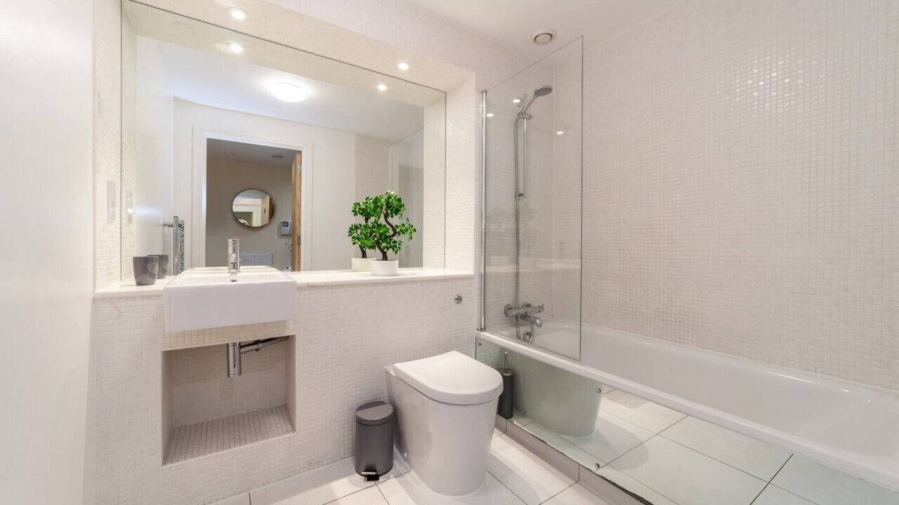 Photo of Bathroom in Greenwich West