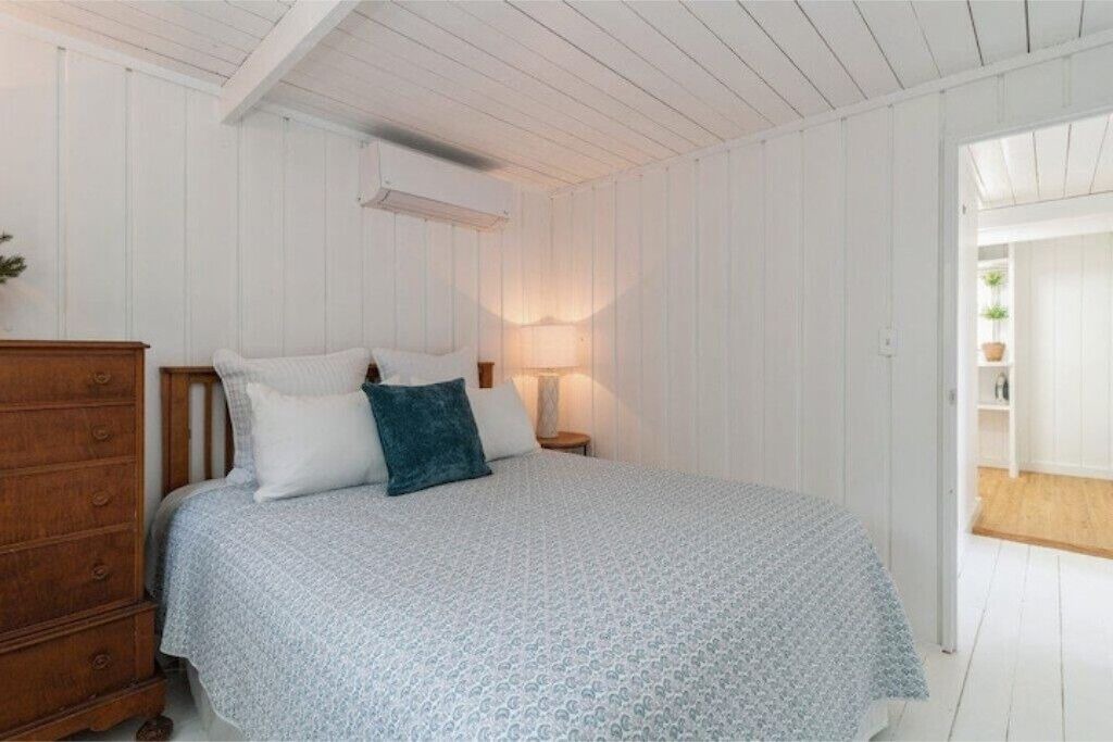 Photo of Bedroom in Beach Hampton